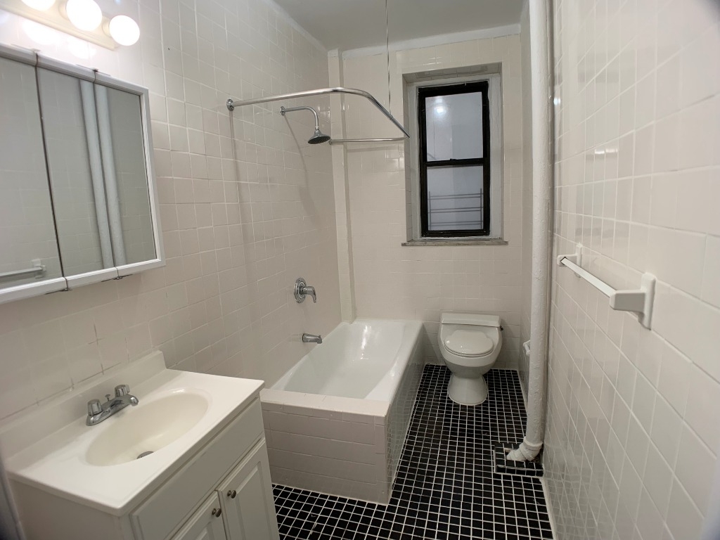 220 West 98th Street, 2-j  - Photo 3