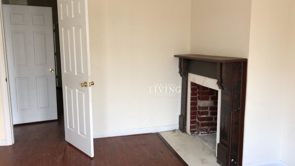 232 Covert St - Photo 1