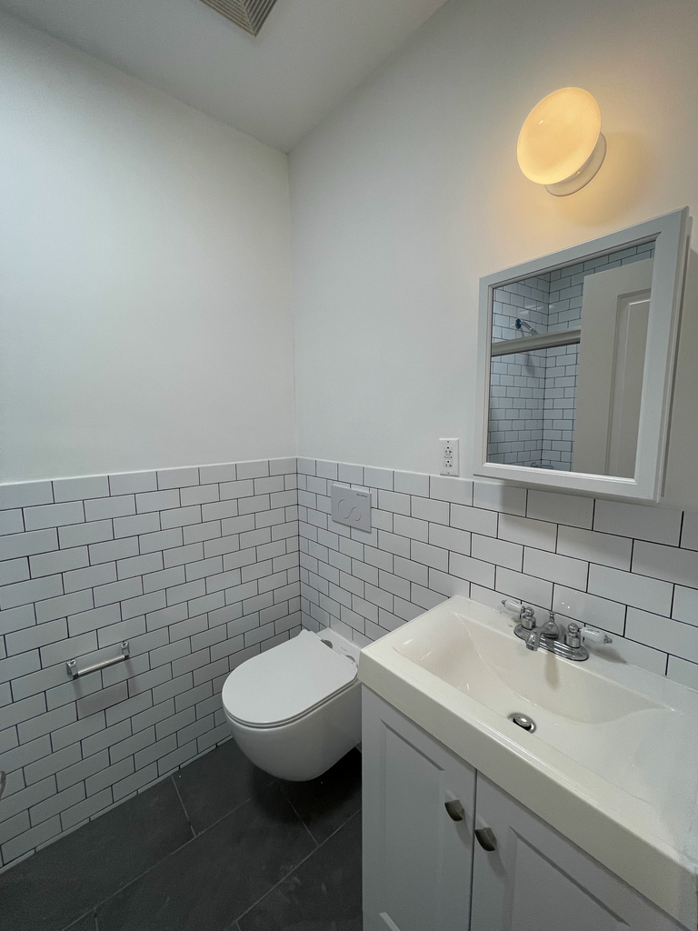 310 East 93rd Street - Photo 8