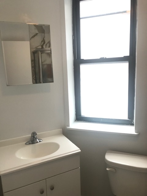 153 Avenue C - Photo 2