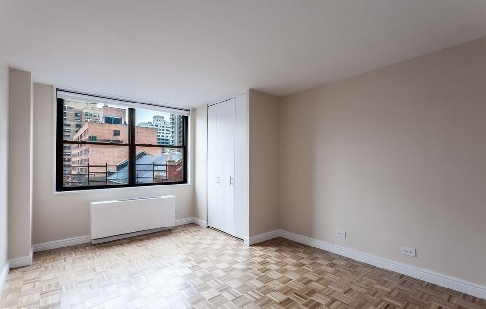 201 East 87th - Photo 5