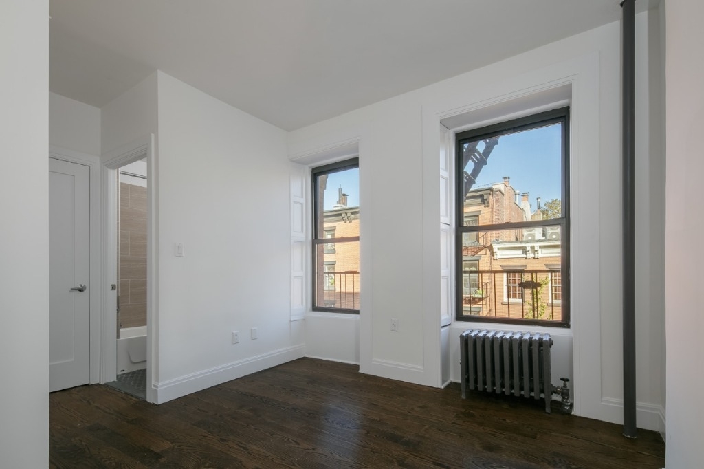 300 Bleecker St  - Photo 3