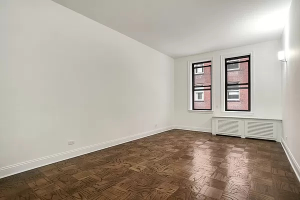 235 West 22nd Street - Photo 2