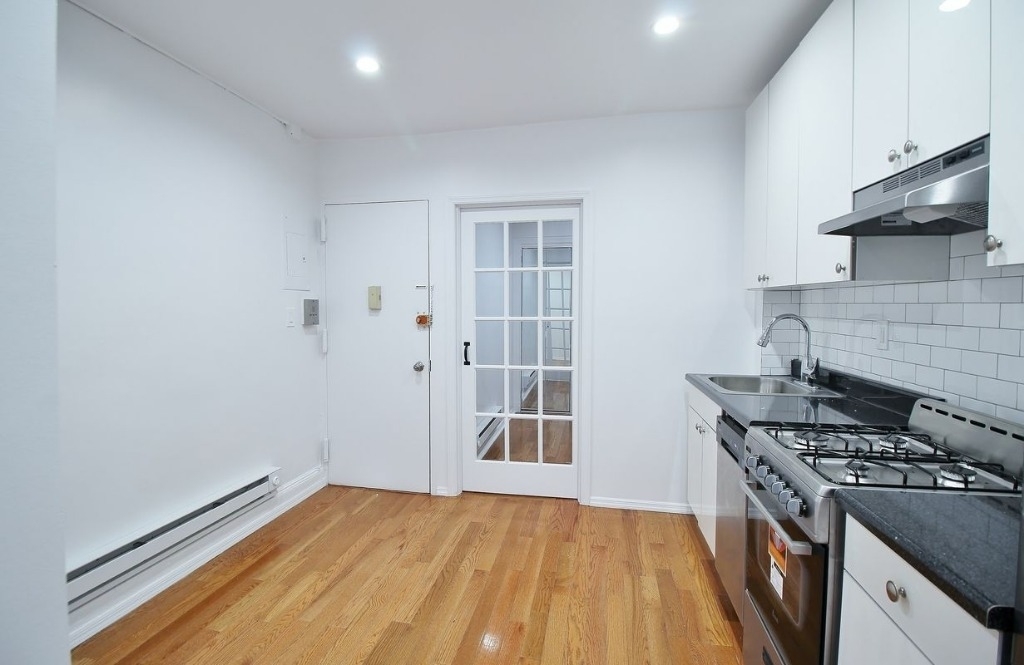 231 east 39 - Photo 1