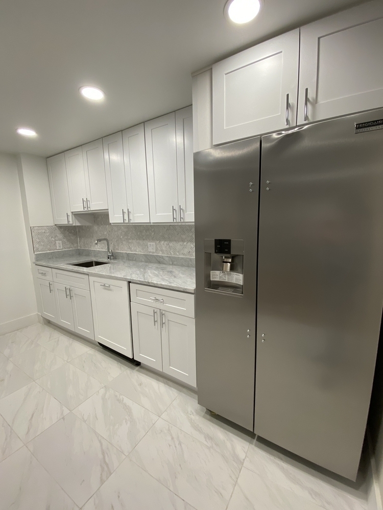 305 East 86th St - Photo 1