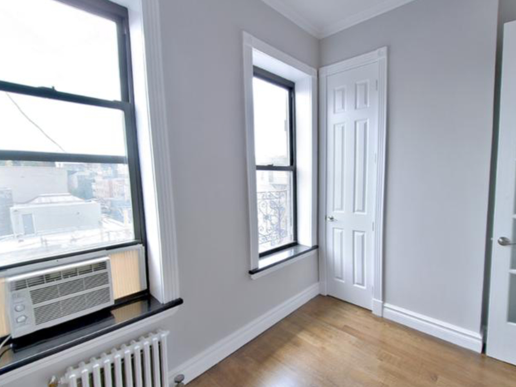 3rd street & 1st Avenue  - Photo 8