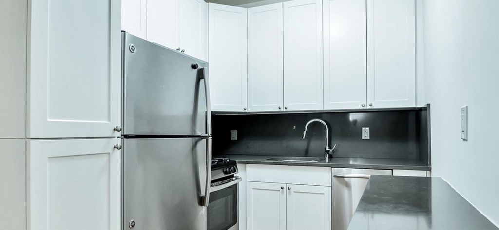 265 East 78th Street - Photo 2