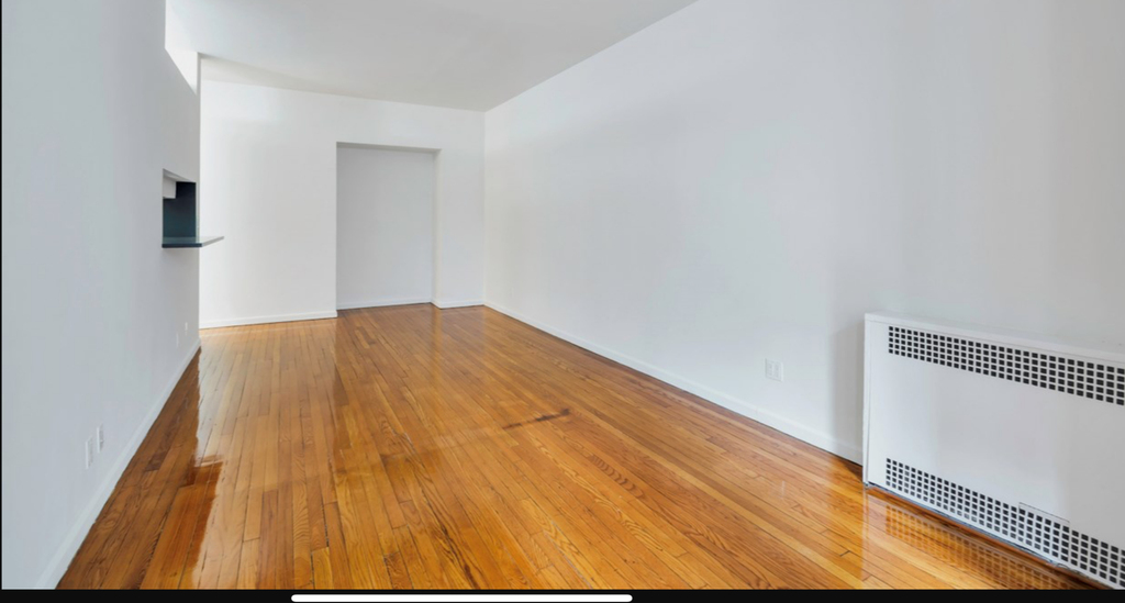 48th and 9th Avenue  - Photo 3