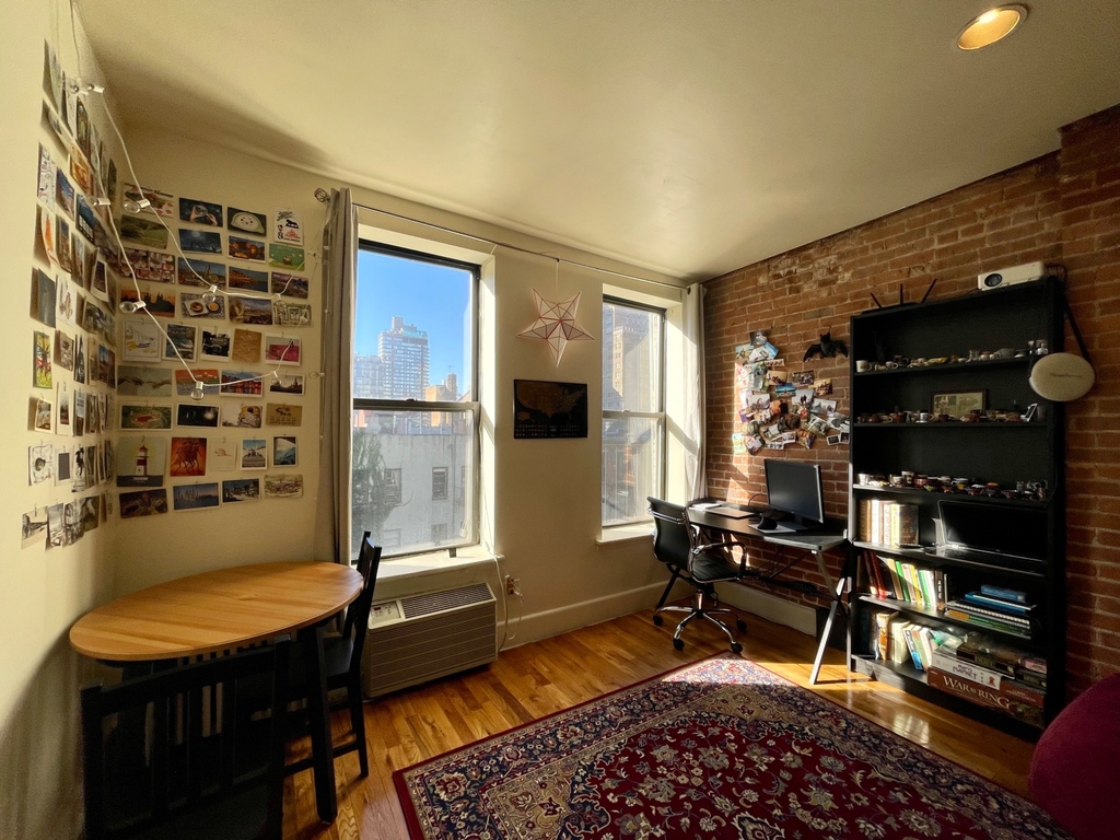 422 East 83rd Street - Photo 6