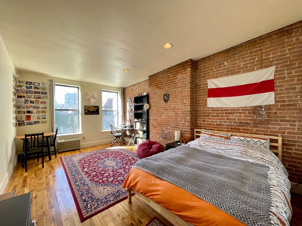 422 East 83rd Street - Photo 0