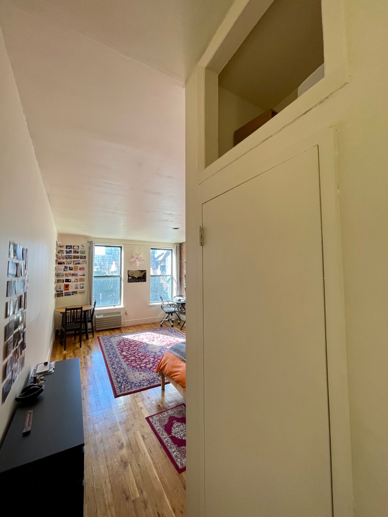 422 East 83rd Street - Photo 7