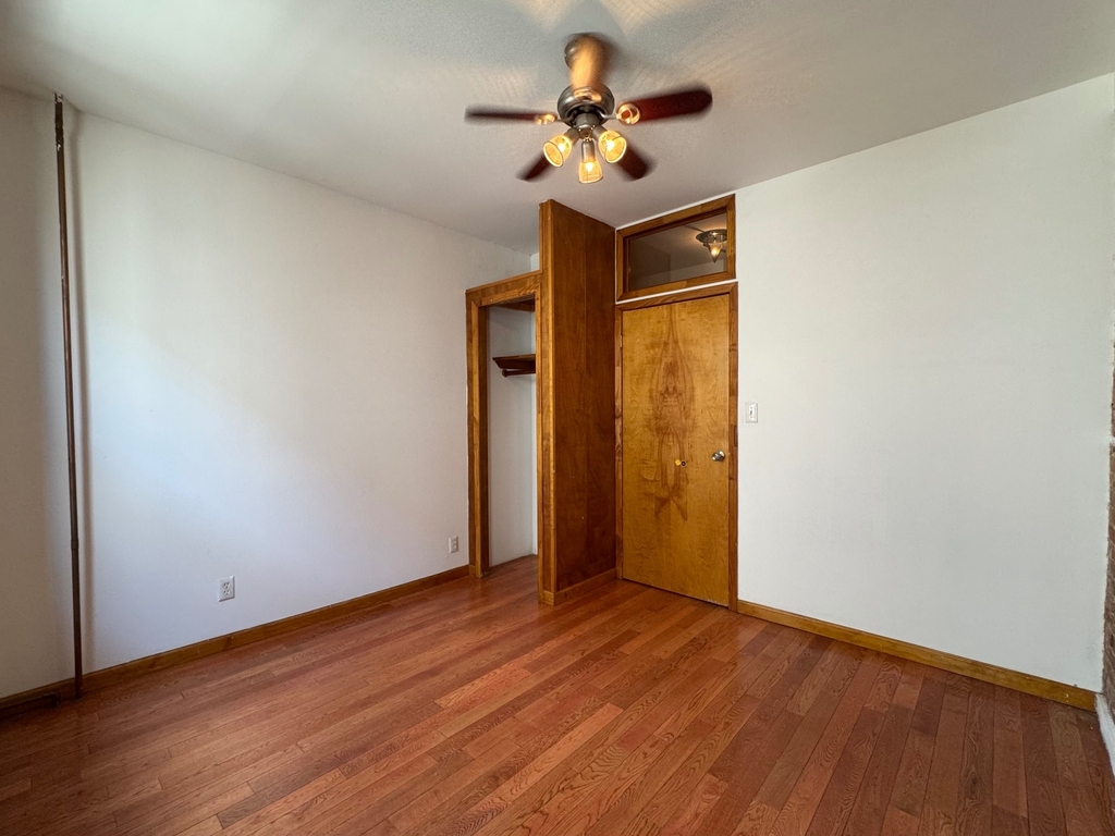 401 East 115th Street - Photo 11