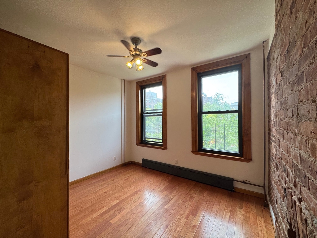 401 East 115th Street - Photo 13