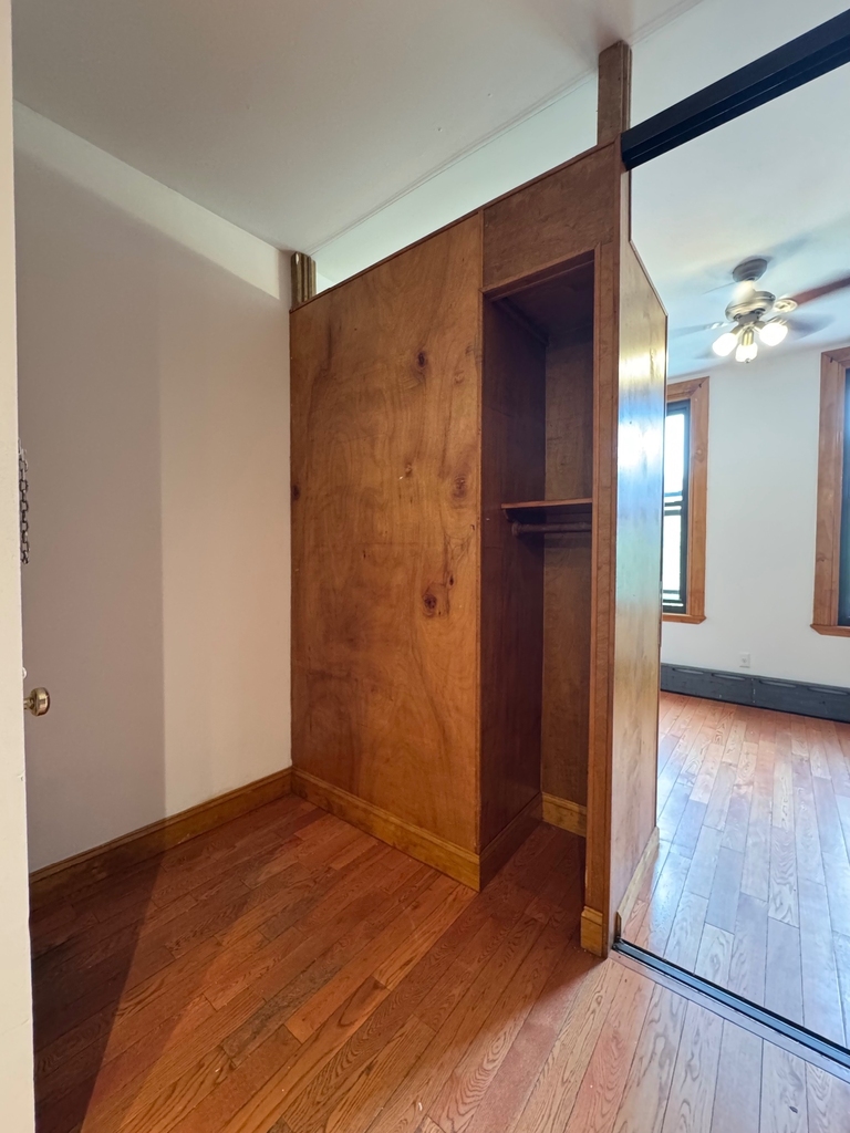 401 East 115th Street - Photo 12