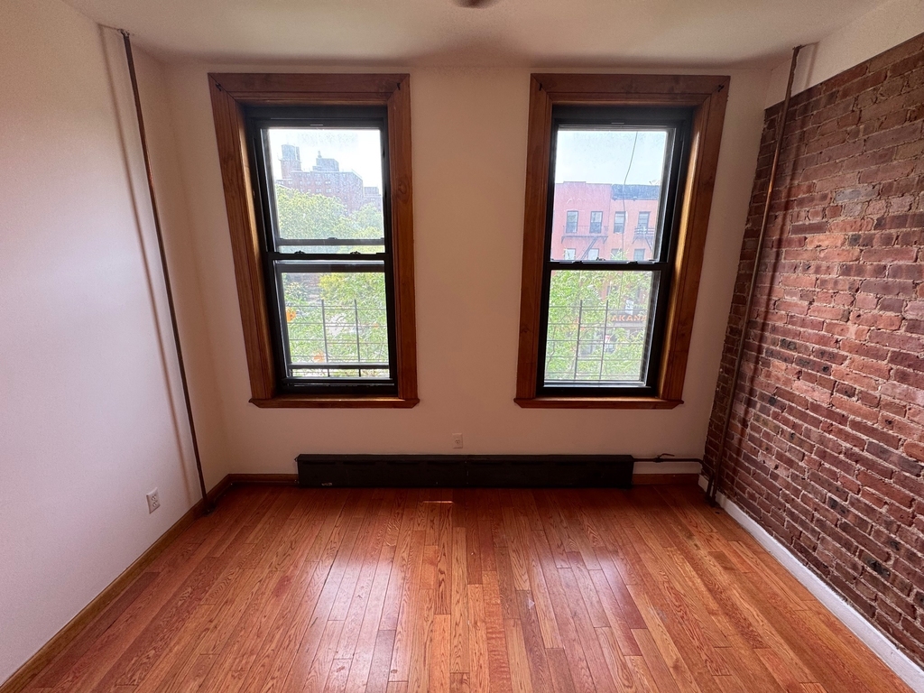 401 East 115th Street - Photo 15