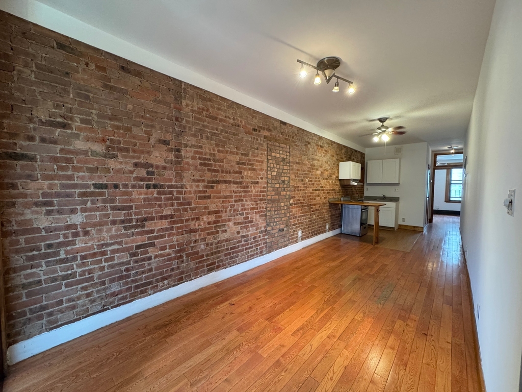 401 East 115th Street - Photo 4
