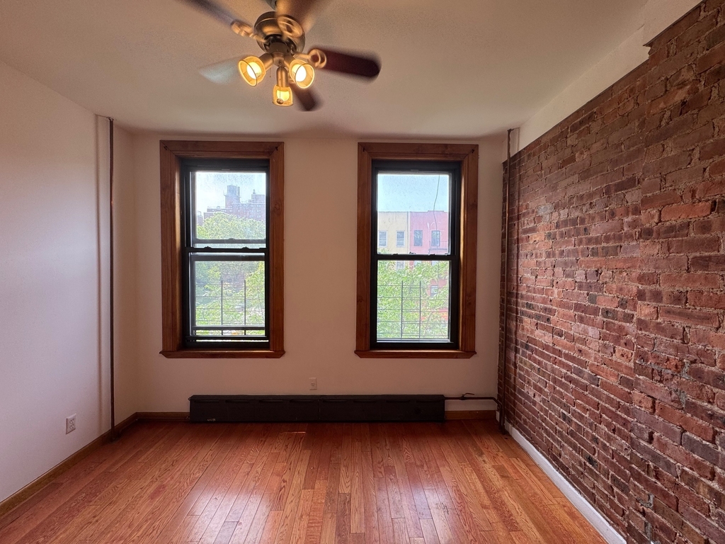 401 East 115th Street - Photo 14