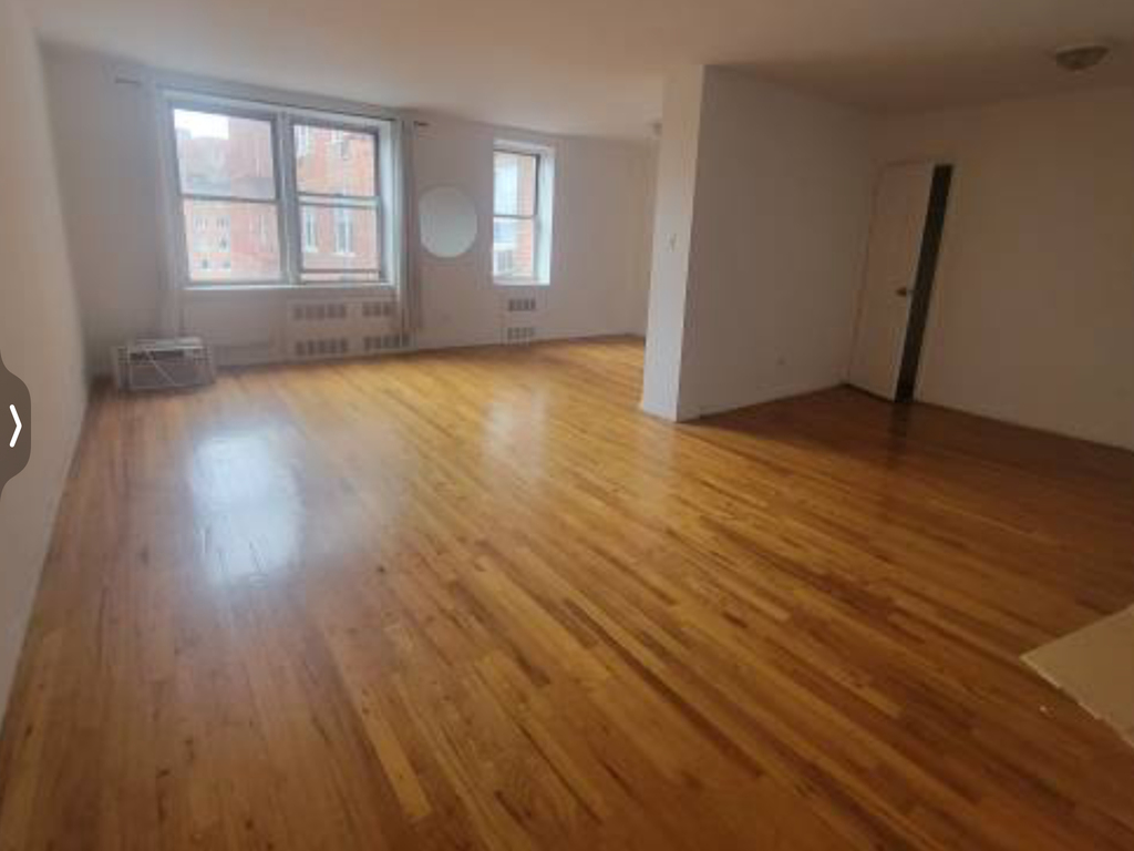  51st street & 3rd avenue  - Photo 1