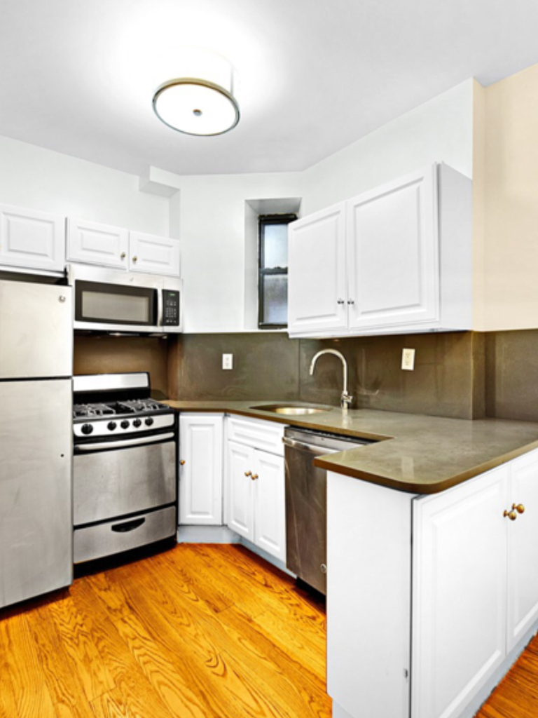  51st street & 3rd avenue  - Photo 2