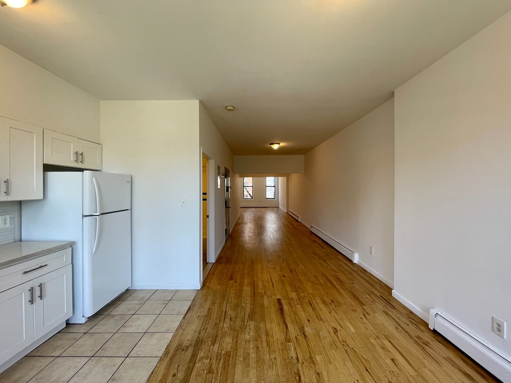 1727 Lexington Avenue - Photo 4