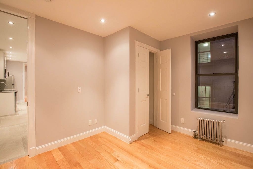 854 West 180th Street - Photo 3