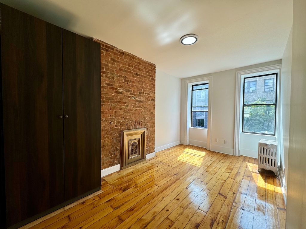 147 East 117th Street - Photo 4