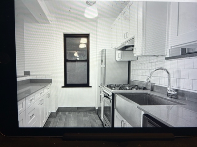 224 East 85th Street - Photo 3
