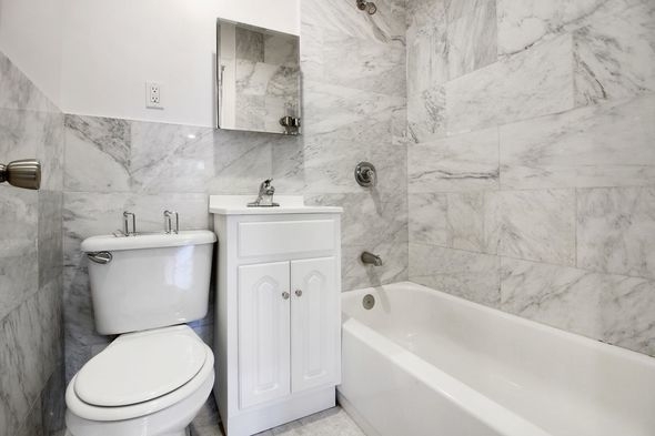 277 West 22nd Street - Photo 3