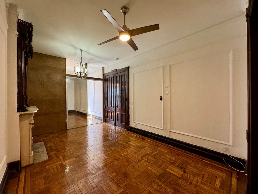 215 East 115th Street - Photo 10