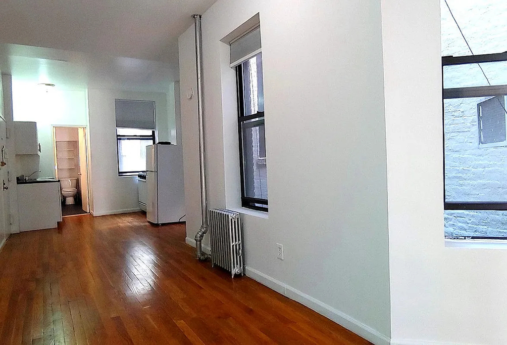 180 East 101st Street - Photo 3