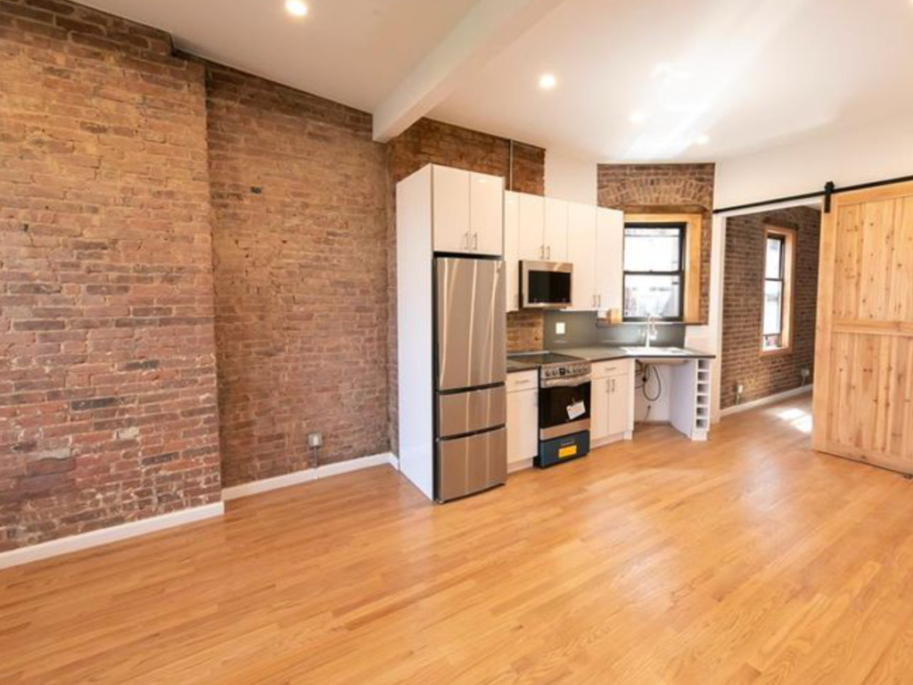 18th street  and 3rd Avenue Avenue  - Photo 2