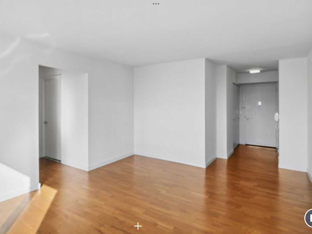 26th street & Park Avenue South - Photo 1