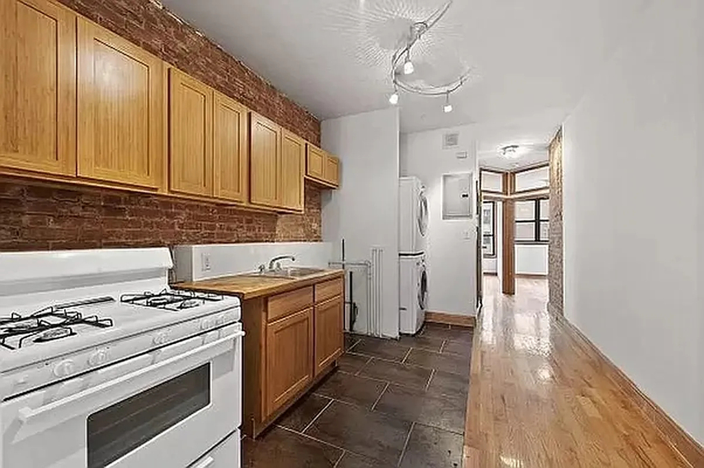 2250 1st Avenue - Photo 2