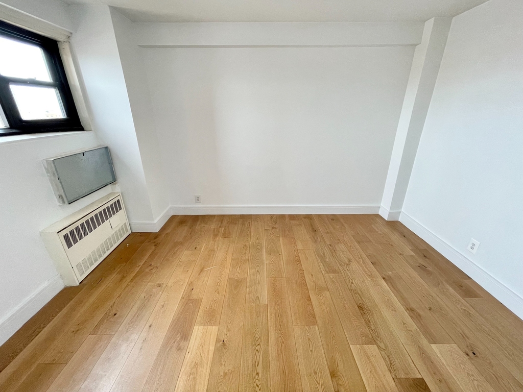 115 East 122nd Street - Photo 7