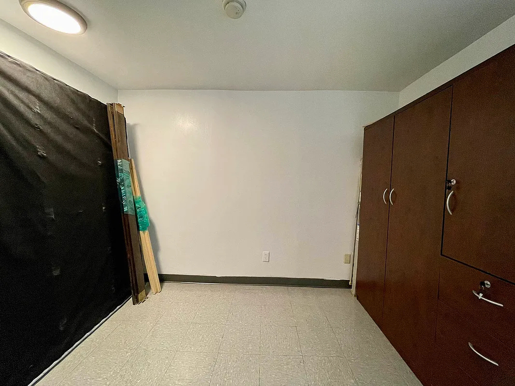 231 East 115th Street - Photo 6