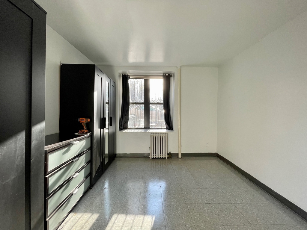 231 East 115th Street - Photo 6