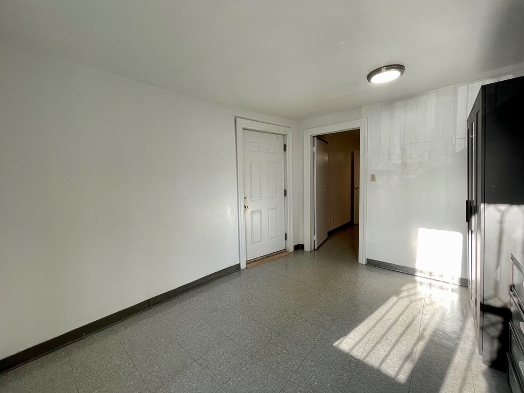 231 East 115th Street - Photo 5