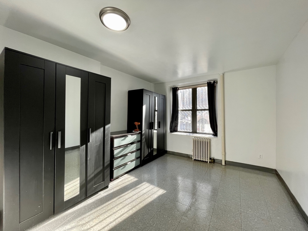 231 East 115th Street - Photo 4