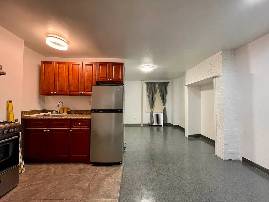 231 East 115th Street - Photo 8