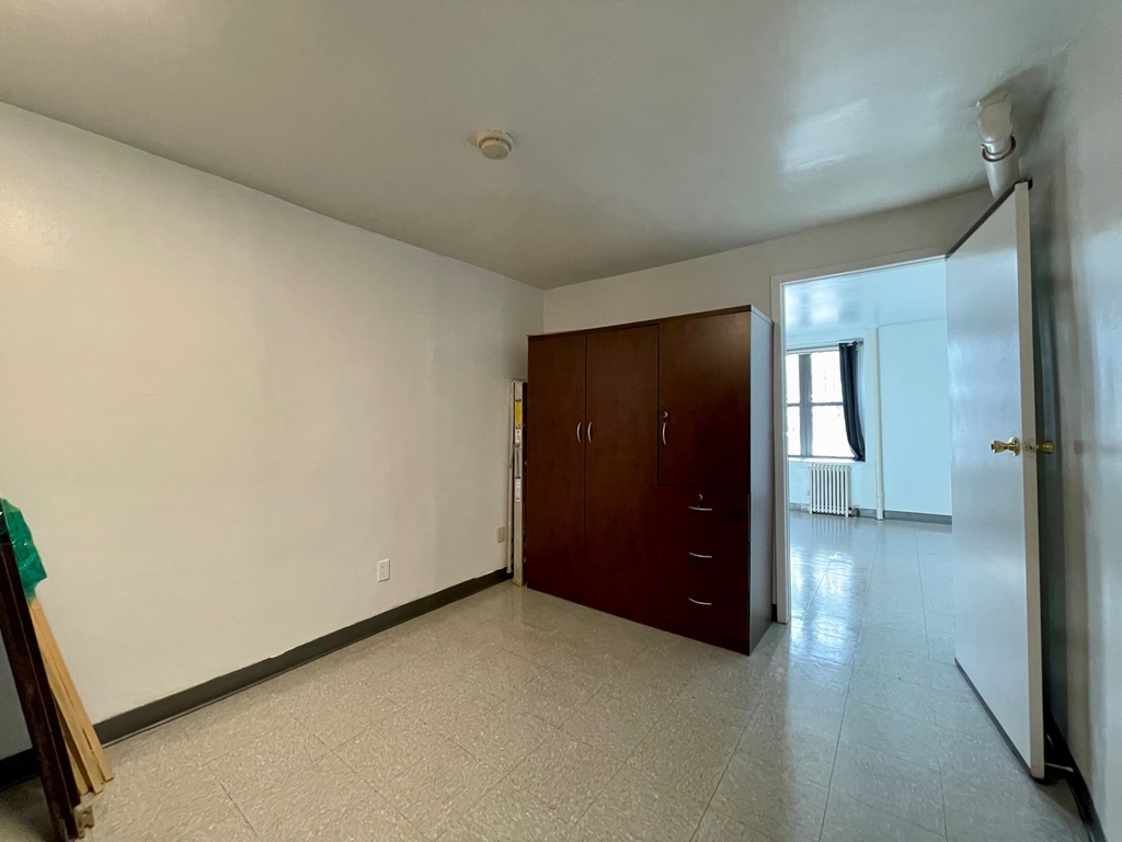 231 East 115th Street - Photo 8