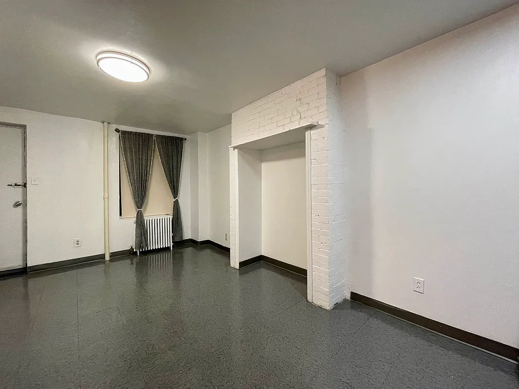 231 East 115th Street - Photo 10