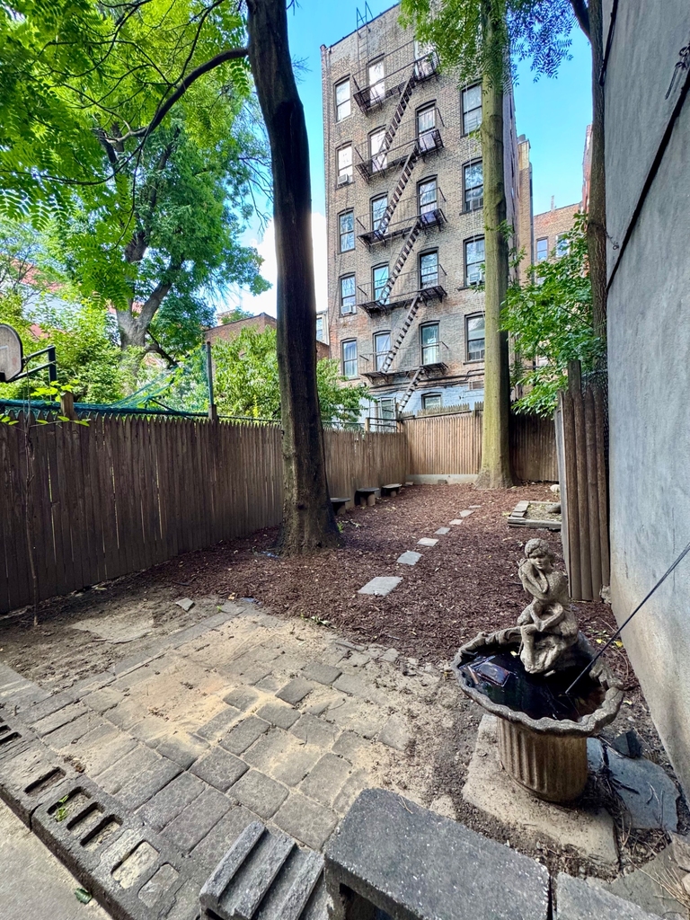 231 East 115th Street - Photo 17