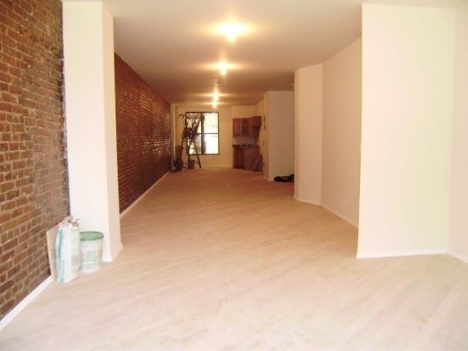 1721 Lexington Avenue - Photo 2