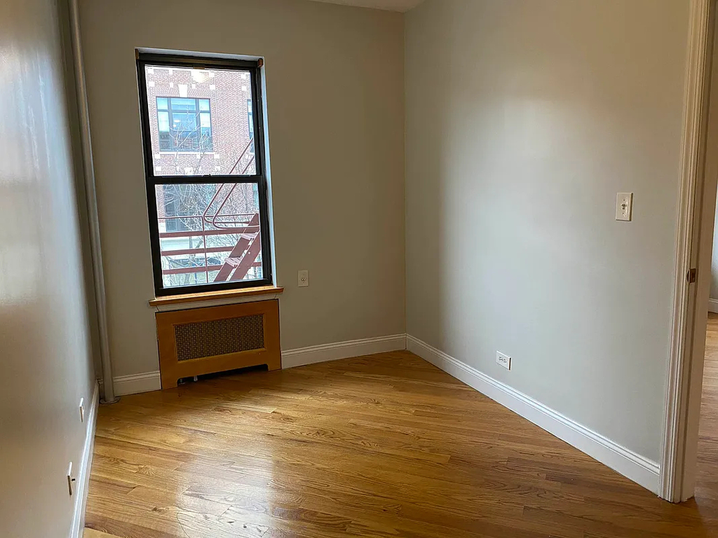 2272 1st Avenue - Photo 3