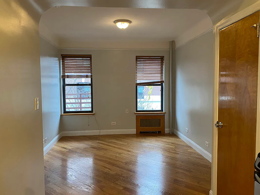 2272 1st Avenue - Photo 2
