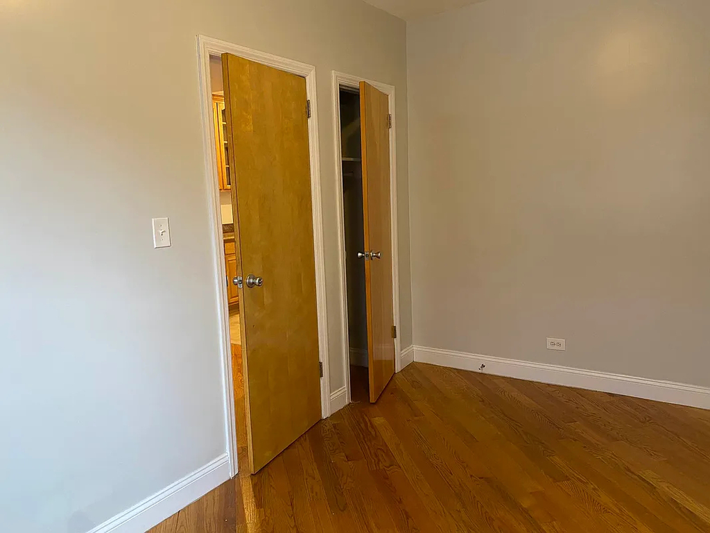 2272 1st Avenue - Photo 4