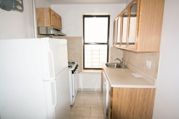 79 Haven Ave - Photo 2