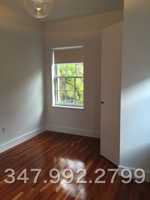 180 Bainbridge - Photo 2