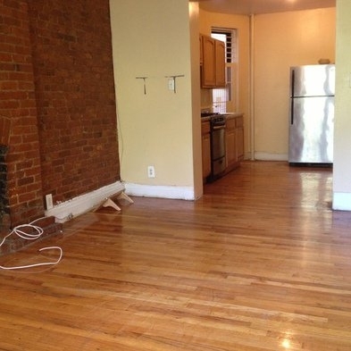 352 Lafayette Ave - Photo 2