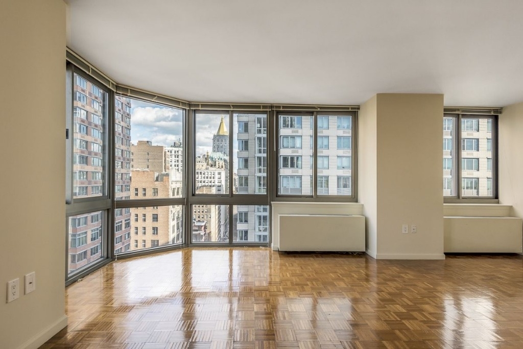 115 West 31st Street - Photo 1